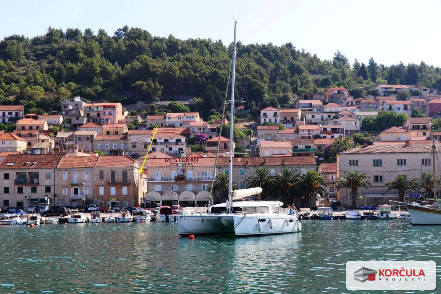  Charming family house in the center of Vela Luka
