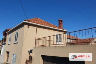 Newly renovated house in the center of Blato
