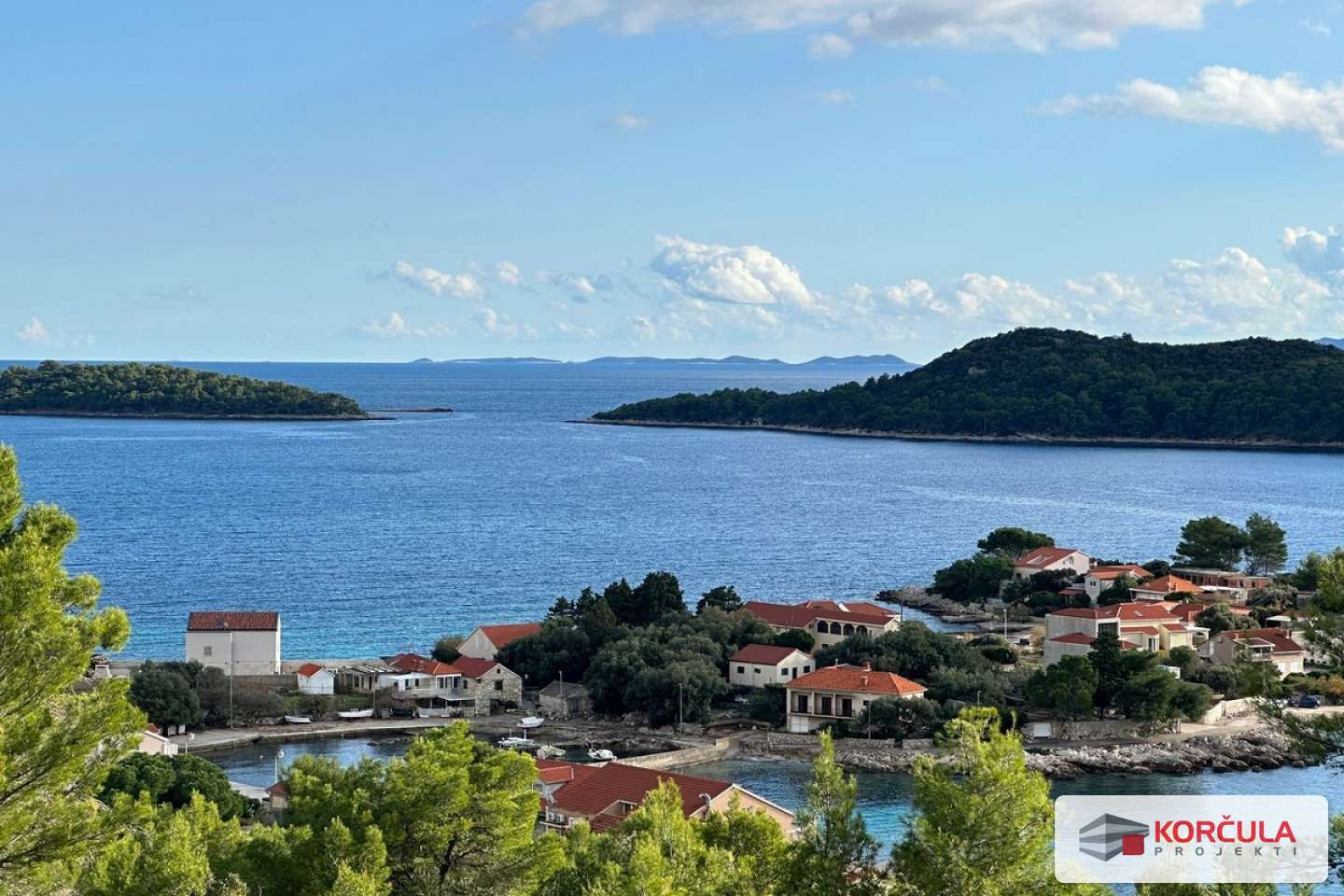 Attractive building plot in Prižba with project documentation and a spectacular panoramic view