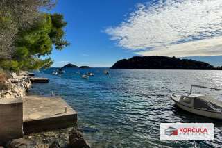 First row to the sea in Karbuni, building plot