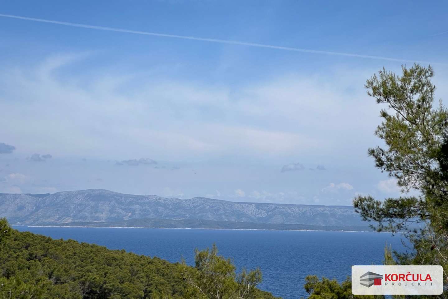  Building land located in idyllic and peaceful bay surrounded by pine forest, western part of the island of Korčula, overlooking island of Hvar 