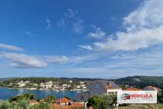 A small building plot with a panoramic view in Lumbarda 