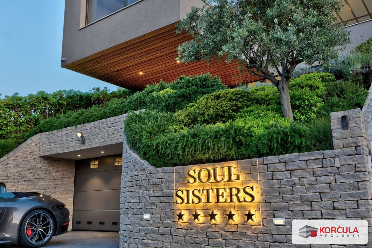 Predivna Vila u Vrbovici u blizini plaže Tri žala te grada Korčule Predivna Vila u Vrbovici u blizini plaže Tri žala te grada Korčule