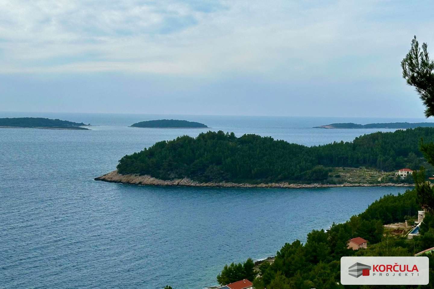  Agricultural Land in Karbuni – Third Row from the Sea, with a Stunning View