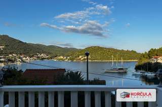 Charming House with a Beautiful Sea View and Pool, Second Row from the Sea – Žrnovska Banja