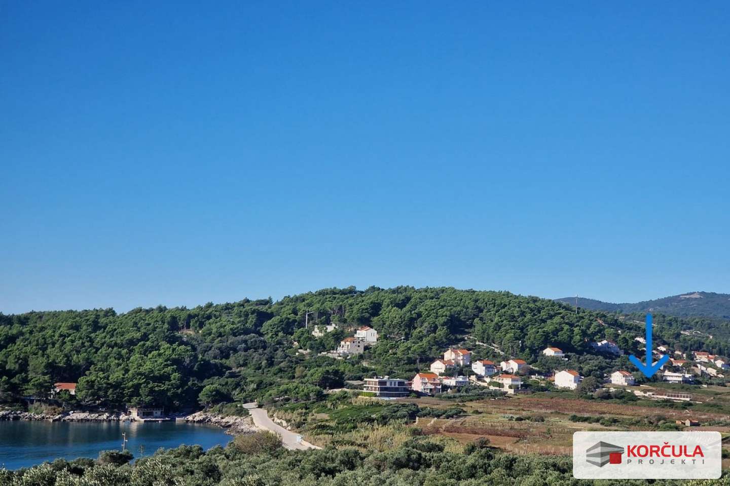 Excellent and Spacious Building Plot Near the Sea and the Center of Lumbarda