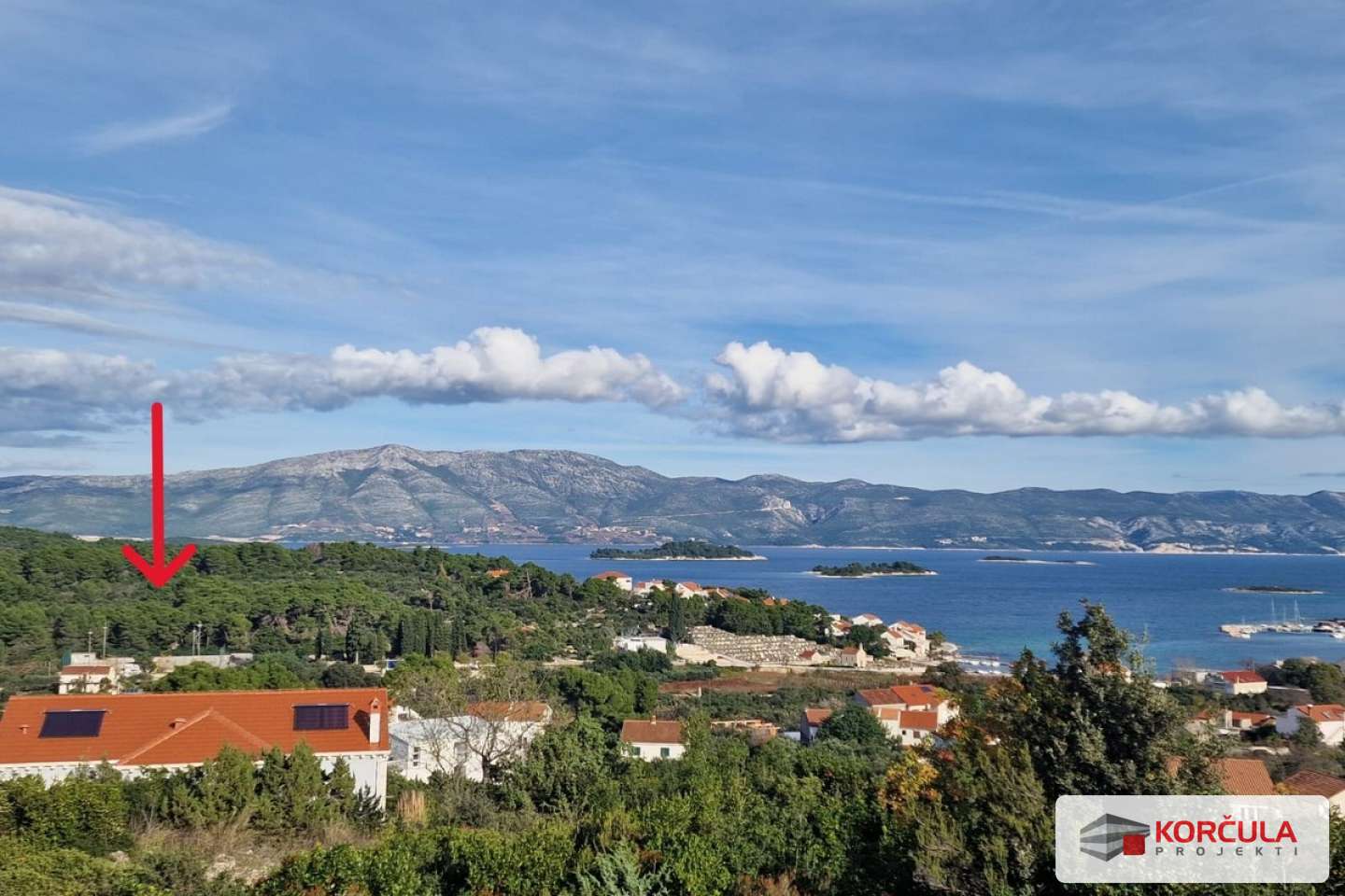 Lijepo građevinsko zemljište u Lumbardi s odličnim pogledom i u blizini mora