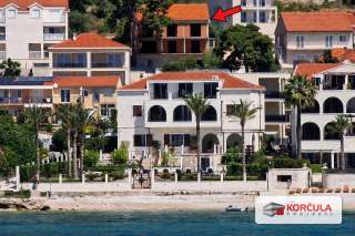 House with Excellent Potential in a Prime Location, Only 100 Meters from the Beach, Offering Unobstructed Views