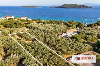 Attractive Building Land in the Centre of Prižba – 1,485 m², Close to the Sea