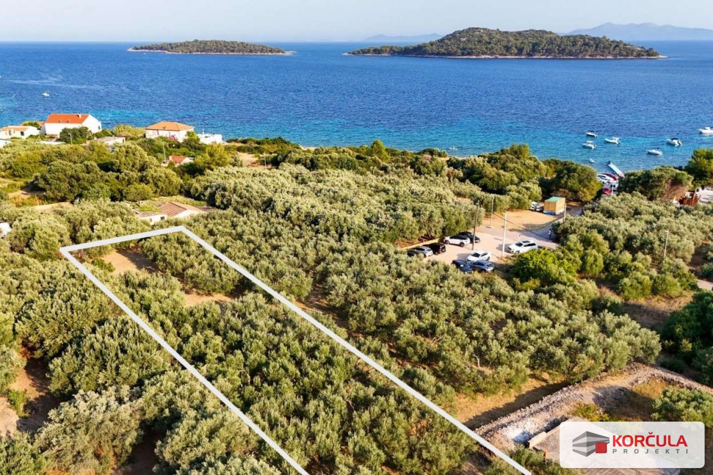Attractive Building Land in the Centre of Prižba – 1,485 m², Close to the Sea